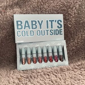 Kylie Cosmetics- Christmas Collection 8 piece mini